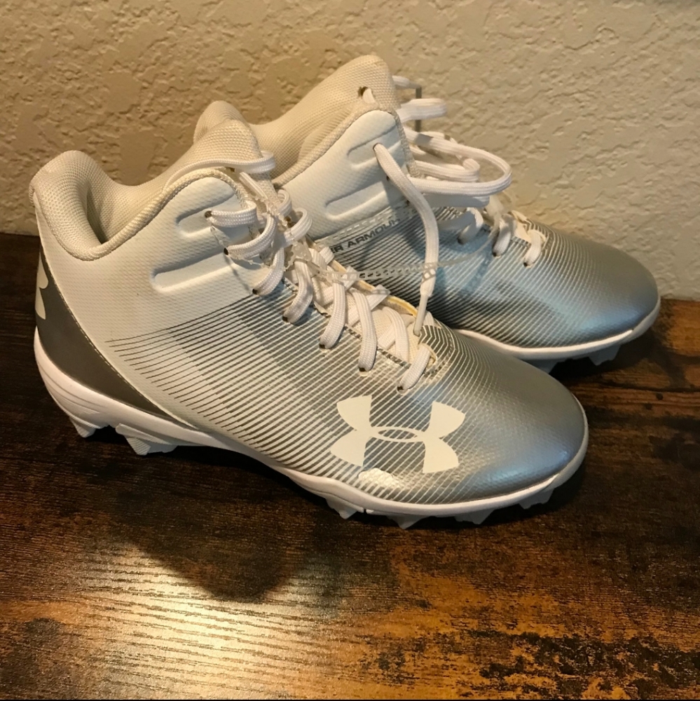 Under Armour Mens Leadoff  Baseball Cleats